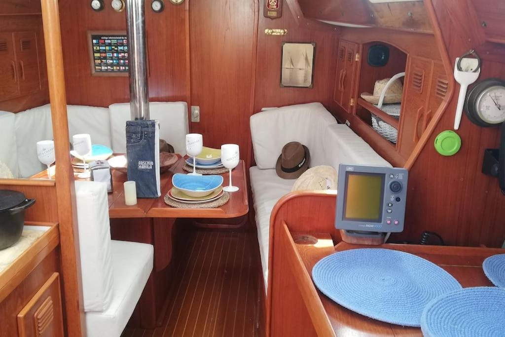 Boat-Apartamento Flotante Cadiz.. La Juanita Arroyo Экстерьер фото